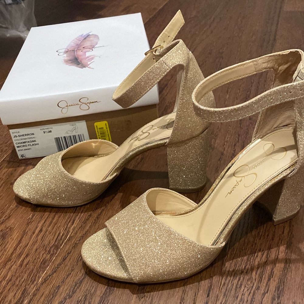 Jessica Simpson Champagne Heels size 9.5 women’s JS Sherron Sandals